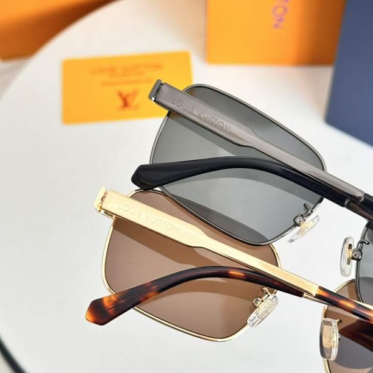 Picture of Louis Vuitton Sunglasses _SKUfw76771933fw